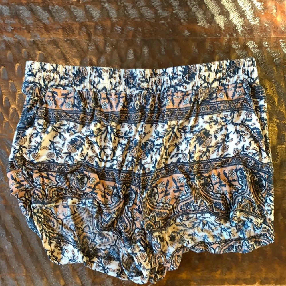Timing, patterned shorts
